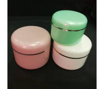 專業(yè)化妝品批發(fā)產(chǎn)品庫 高效供應(yīng)鏈與選品策略全解析